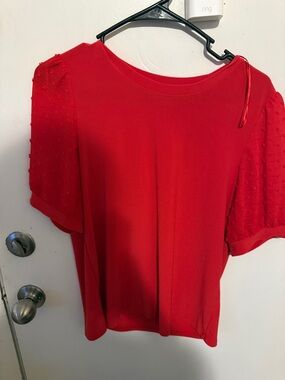 CeCe Red Short Sleeve Textured Puff Sleeve Blouse